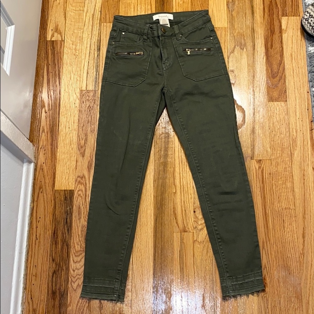 size 0-1 fit Suzy Shier Jeans